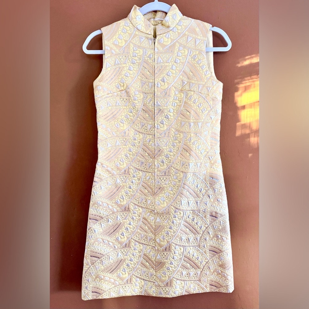 Vintage Shift Dress Brocade of Cream, Silver, Pale Yellow perfect for Easter
